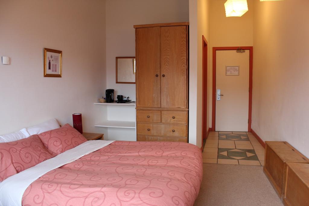 Killary Adventure Centre Leenaun Room photo